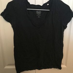 Black Tee